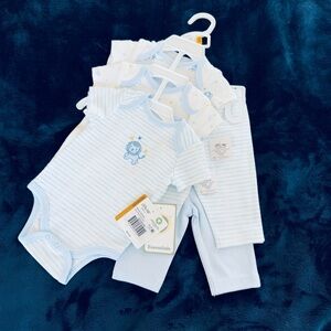 NWT Newborn Set - 5-Piece